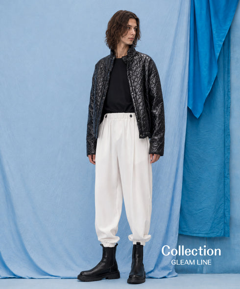 One Tuck Tapered Pants