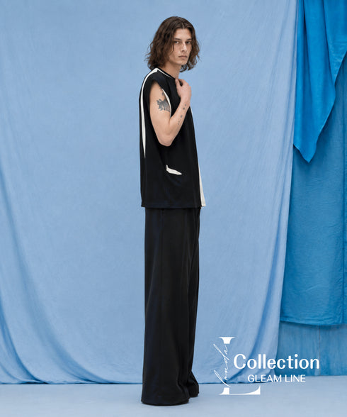 Bicolor Slit Sleeveless Top