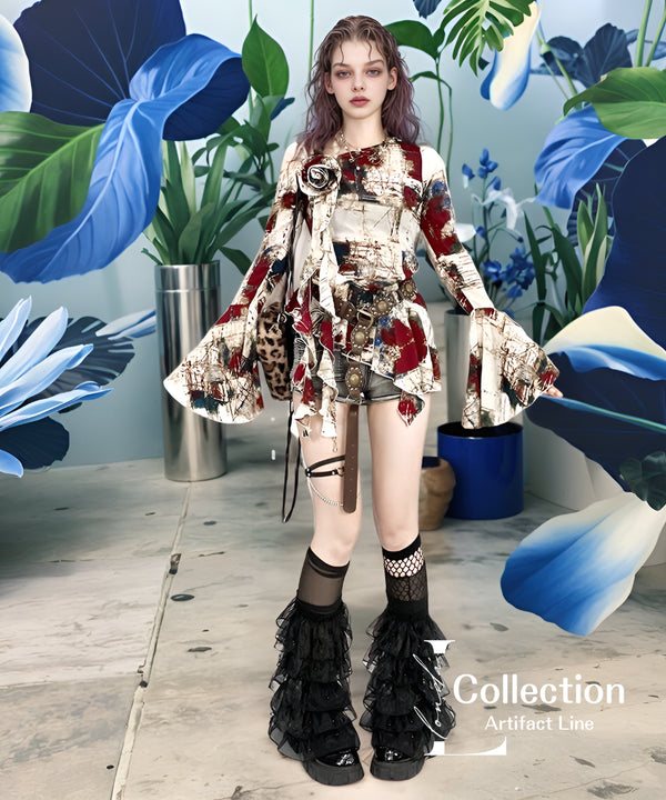 Abstract Print Flare Sleeve Top