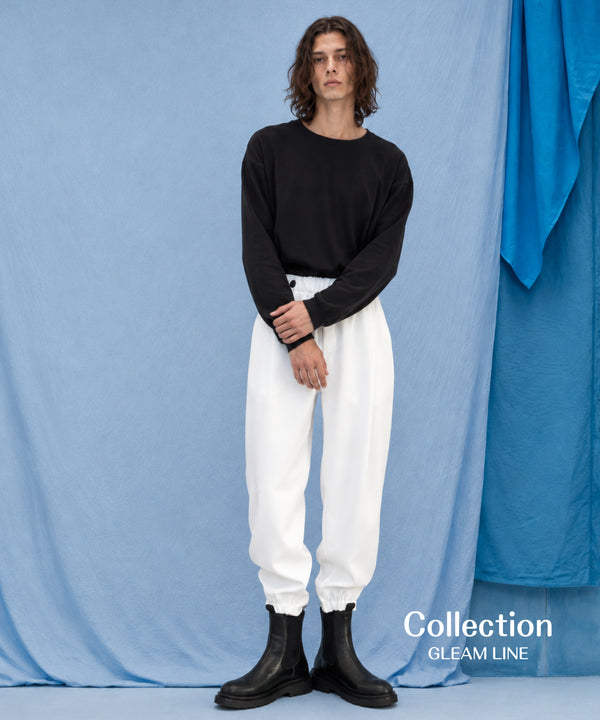 One Tuck Tapered Pants