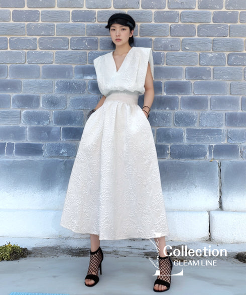 Double V-neck Ripple Dress