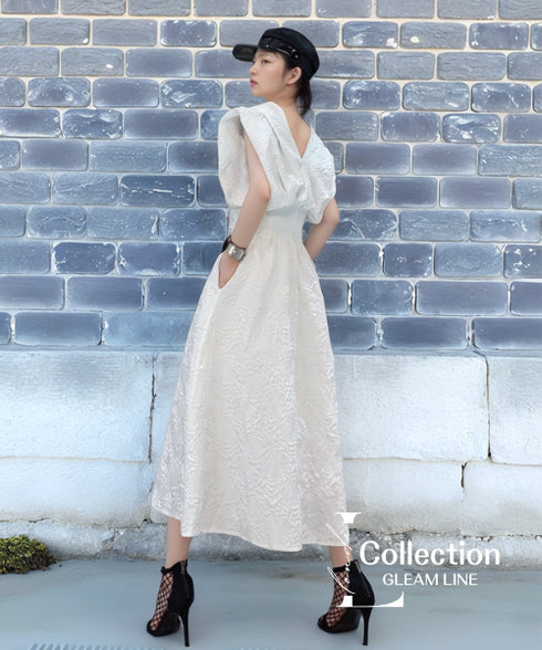 Double V-neck Ripple Dress