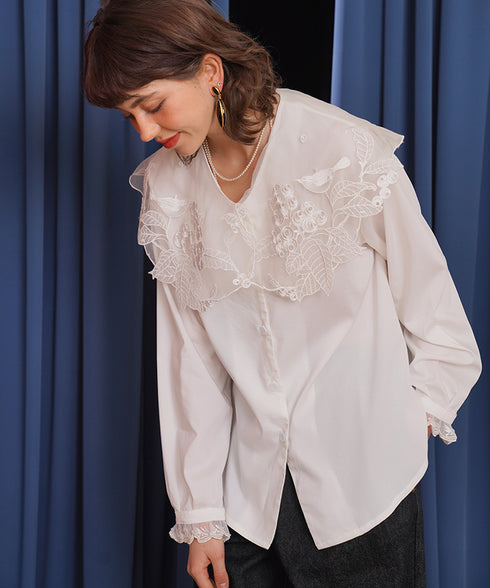 Embroidered Bird Collar Blouse