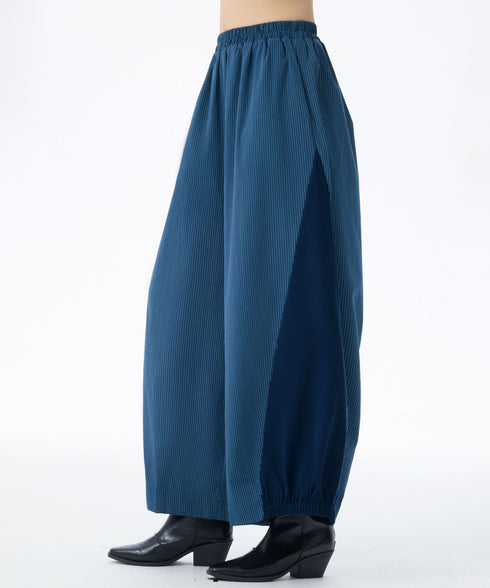 Pleated Contrast Volume Pants