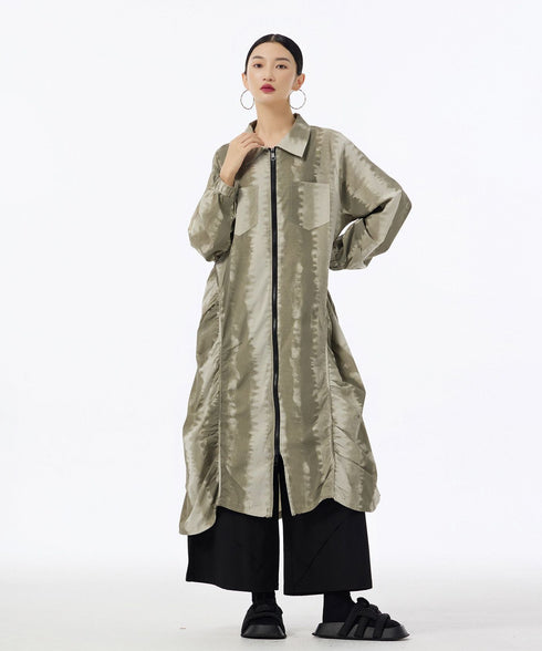 Glare Texture Zip Top