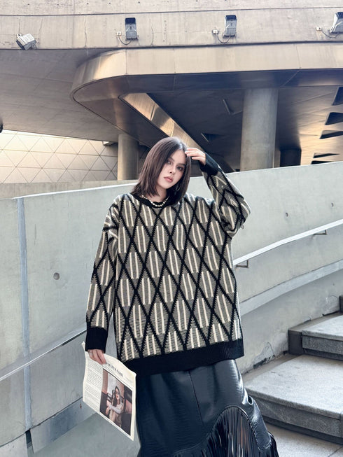 Geometric Pattern Knit Sweater