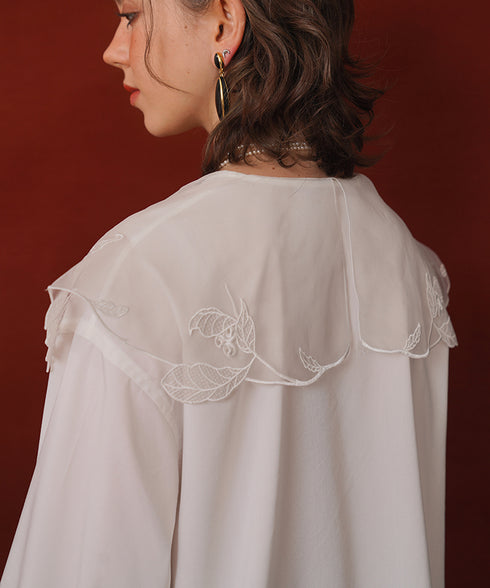 Embroidered Bird Collar Blouse
