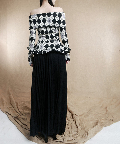Argyle Off-Shoulder Fit Top