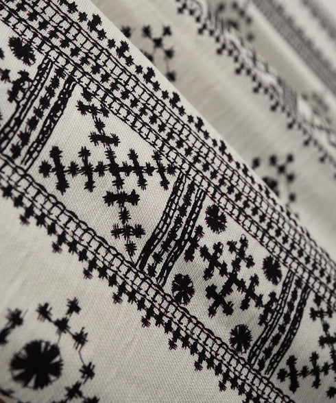 Ethnic Line Set