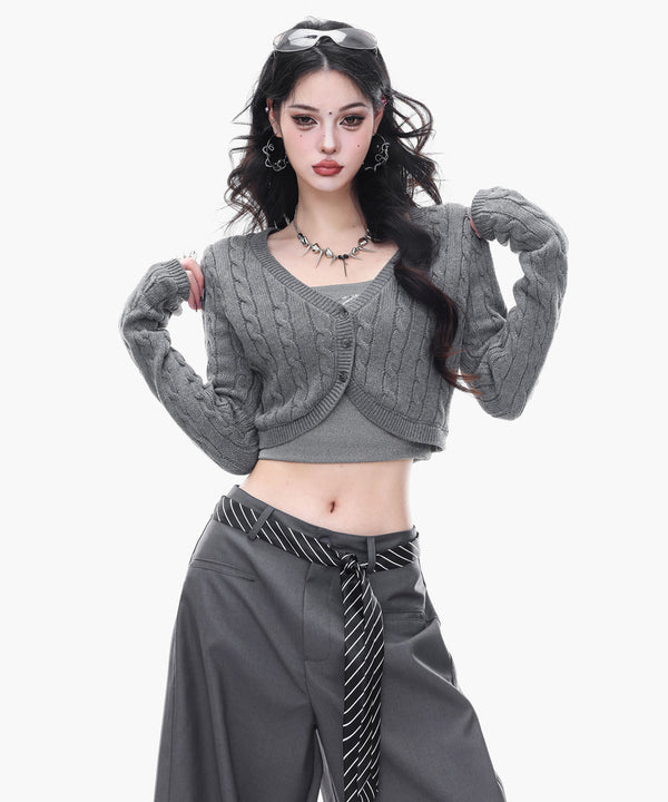 Cable Cropped Curve Cardigan