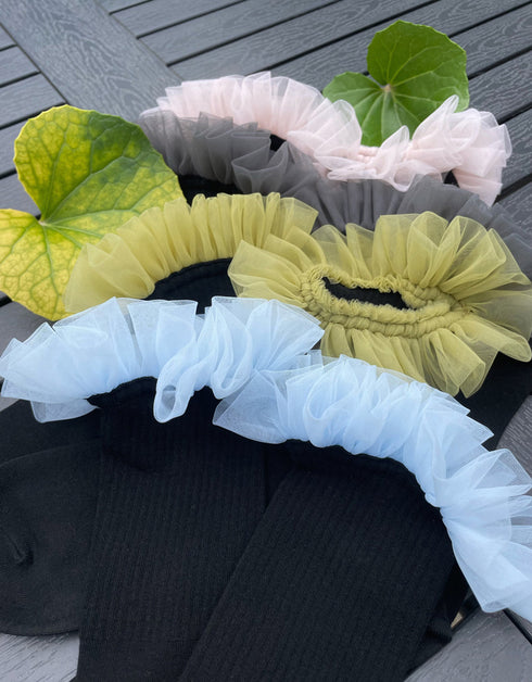 Halo Frill Rib Socks