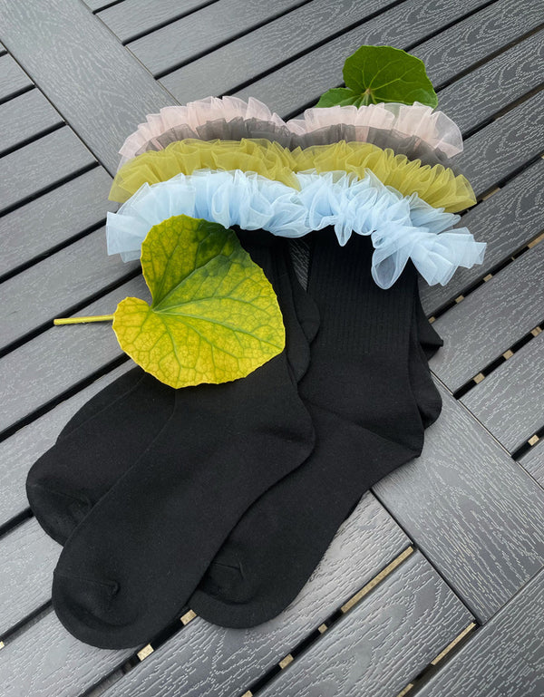 Halo Frill Rib Socks