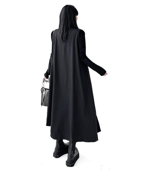 Layered Dot Panel V Neck vest