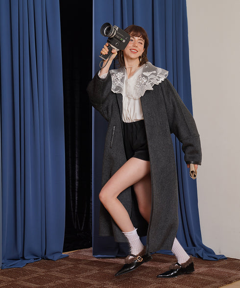 Embroidered Bird Collar Blouse