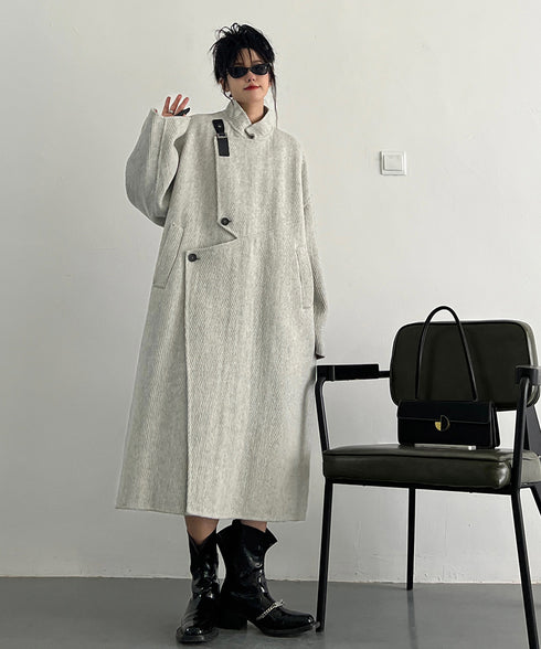 Side Line V-neck Dress