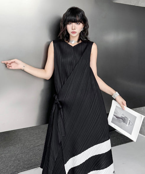 Pleated Contrast Stripe Series