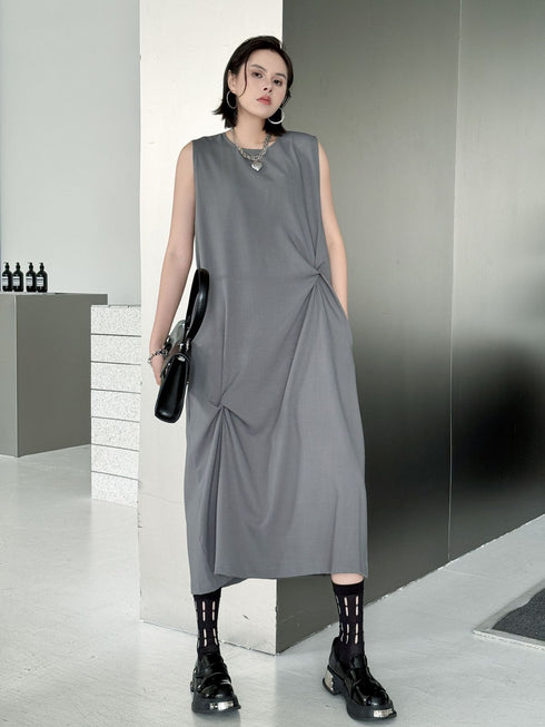 Twist Detail Sleeveless Dress