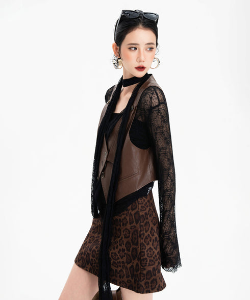 Contrast Button Tailored Vest