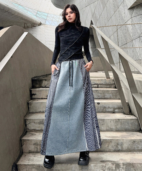 Grid Trace Skirt