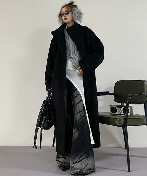 Side Line V-neck Dress