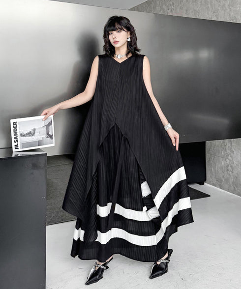 Pleated Contrast Stripe Series
