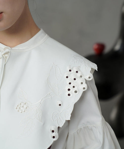 Lierre Collar Blouse