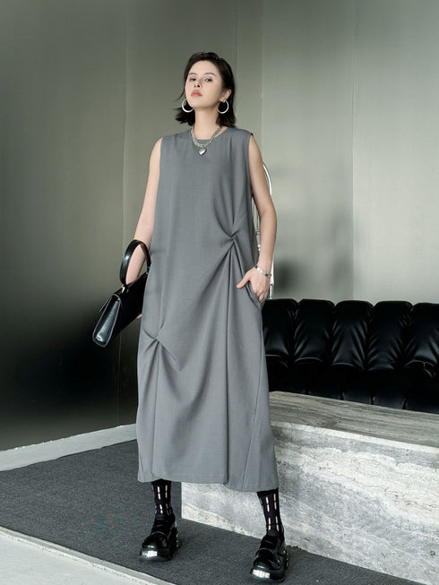 Twist Detail Sleeveless Dress