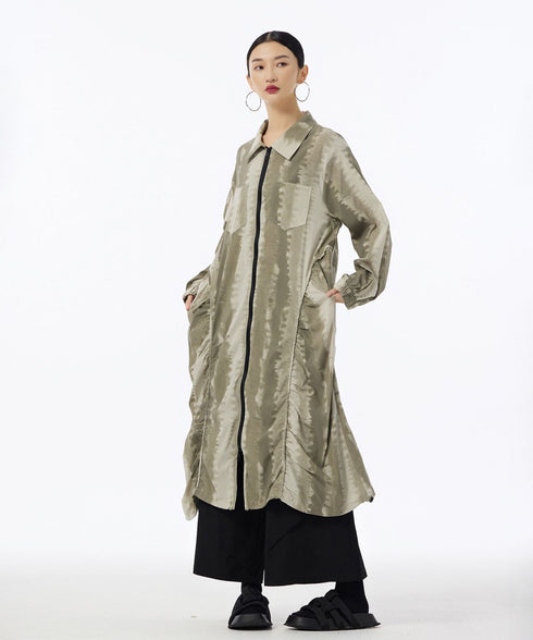 Glare Texture Zip Top