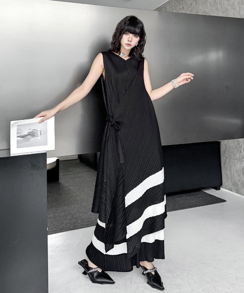 Pleated Contrast Stripe Series