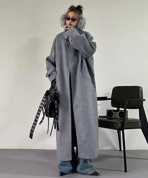 Side Line V-neck Dress