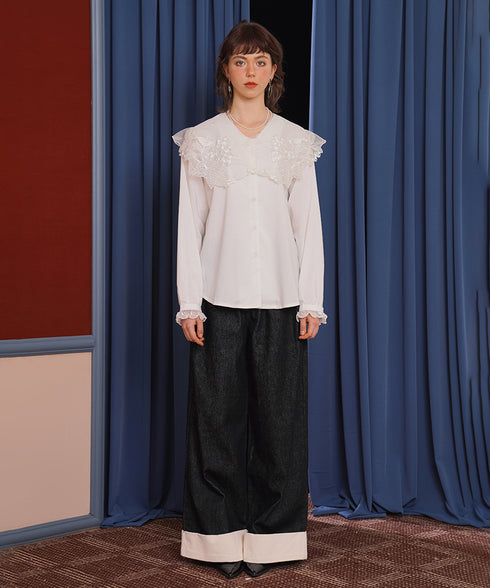 Embroidered Bird Collar Blouse