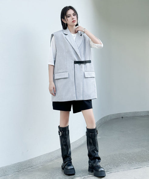 Minimal Structure Vest