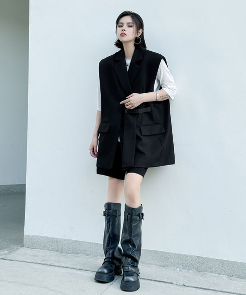 Minimal Structure Vest