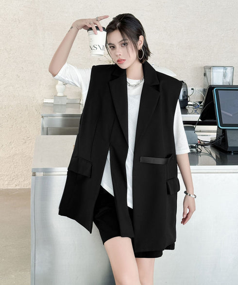 Minimal Structure Vest