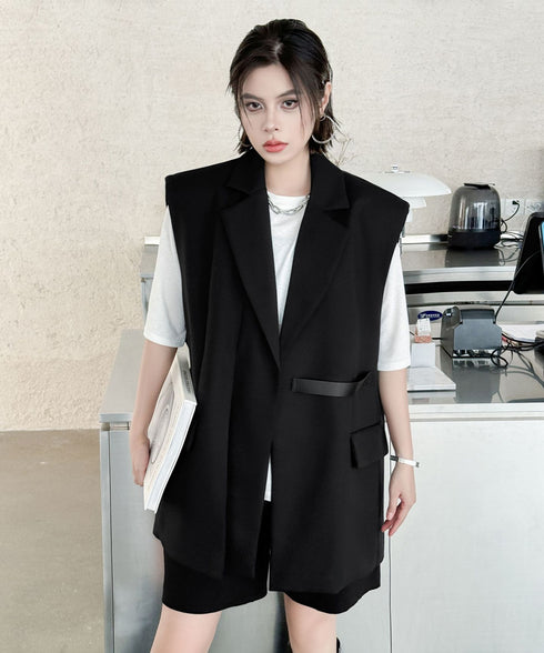 Minimal Structure Vest