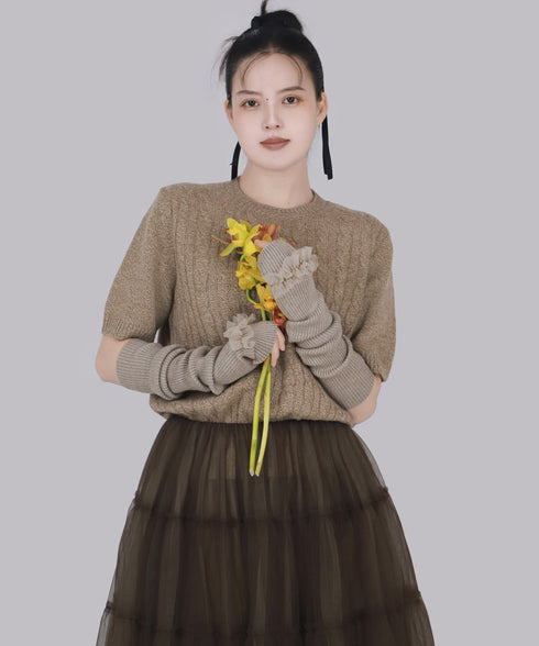 Avelisse Ruffle Gloves
