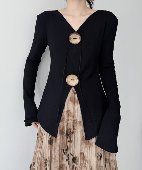 Wood Button Waist-Fit Top