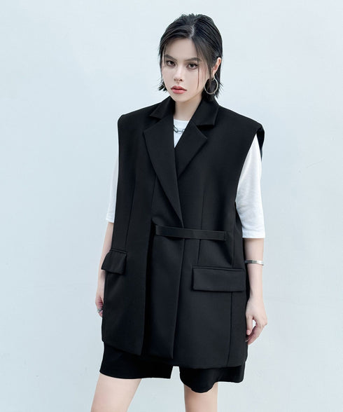 Minimal Structure Vest