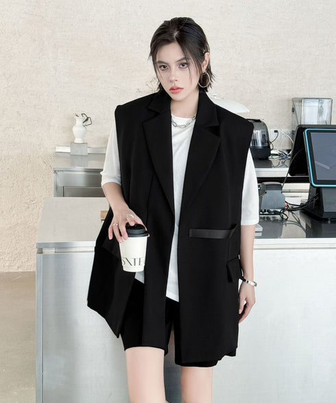 Minimal Structure Vest