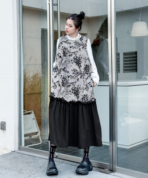 Monotone Tree Jacquard Dress