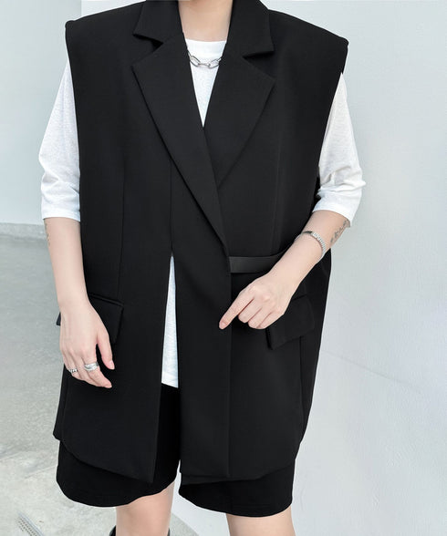 Minimal Structure Vest