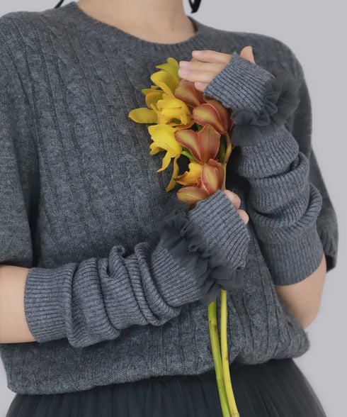 Avelisse Ruffle Gloves