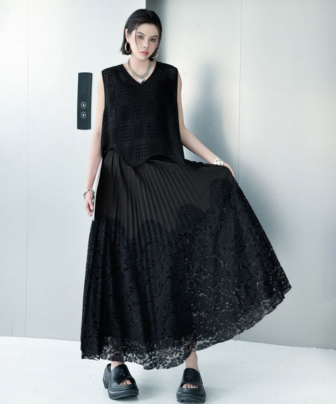 Bicolor Pleated Lace Skirt