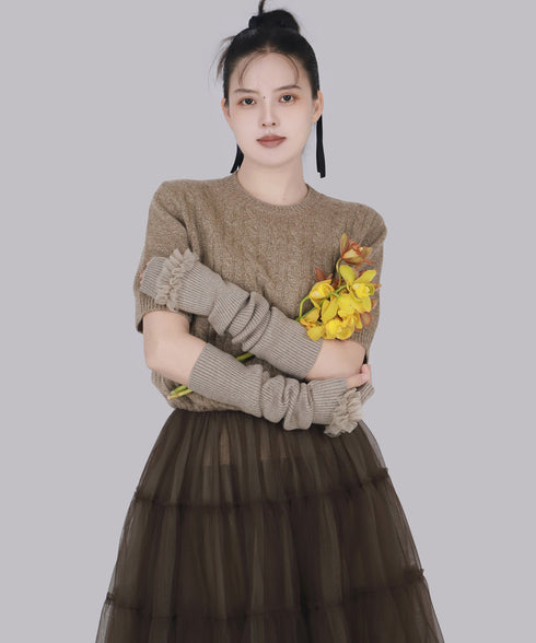 Avelisse Ruffle Gloves