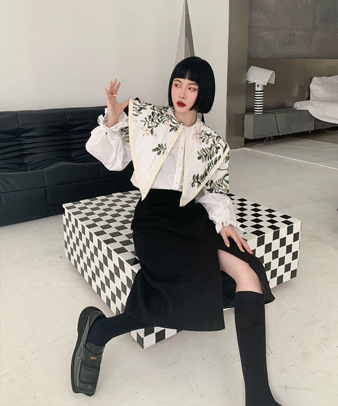 Botanical Print Puritan Collar Blouse