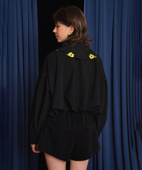 Small Flower Embroidery Collar Blouse