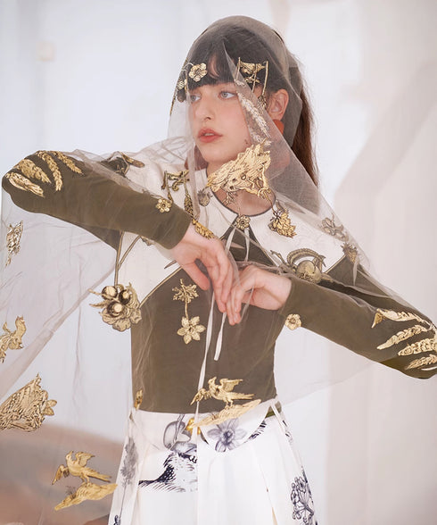 Botanical Embroidered Collar