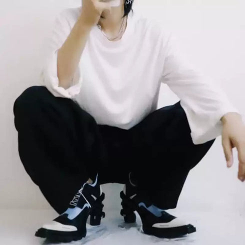 Blocking Curl Heel Bootie