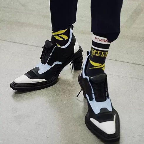 Blocking Curl Heel Bootie