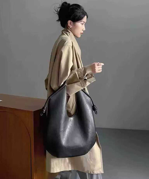 Center Round Tote Bag